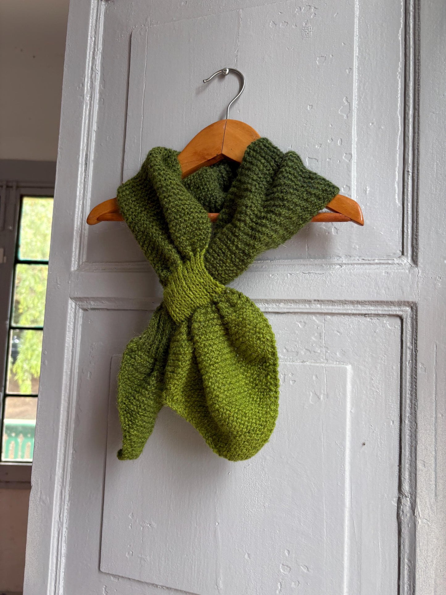 Vintage Wool Scarf, Green Knit Winter Scarf, Waldorf Child Scarf, Sustainable outlander Wool Neck Warmer, Handmade Style, Unisex