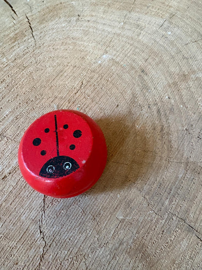 Wooden Ladybug yoyo Toy, Red Painted Ladybird Disc, 5 cm, Secondhand Collectible, Small Nature Toy