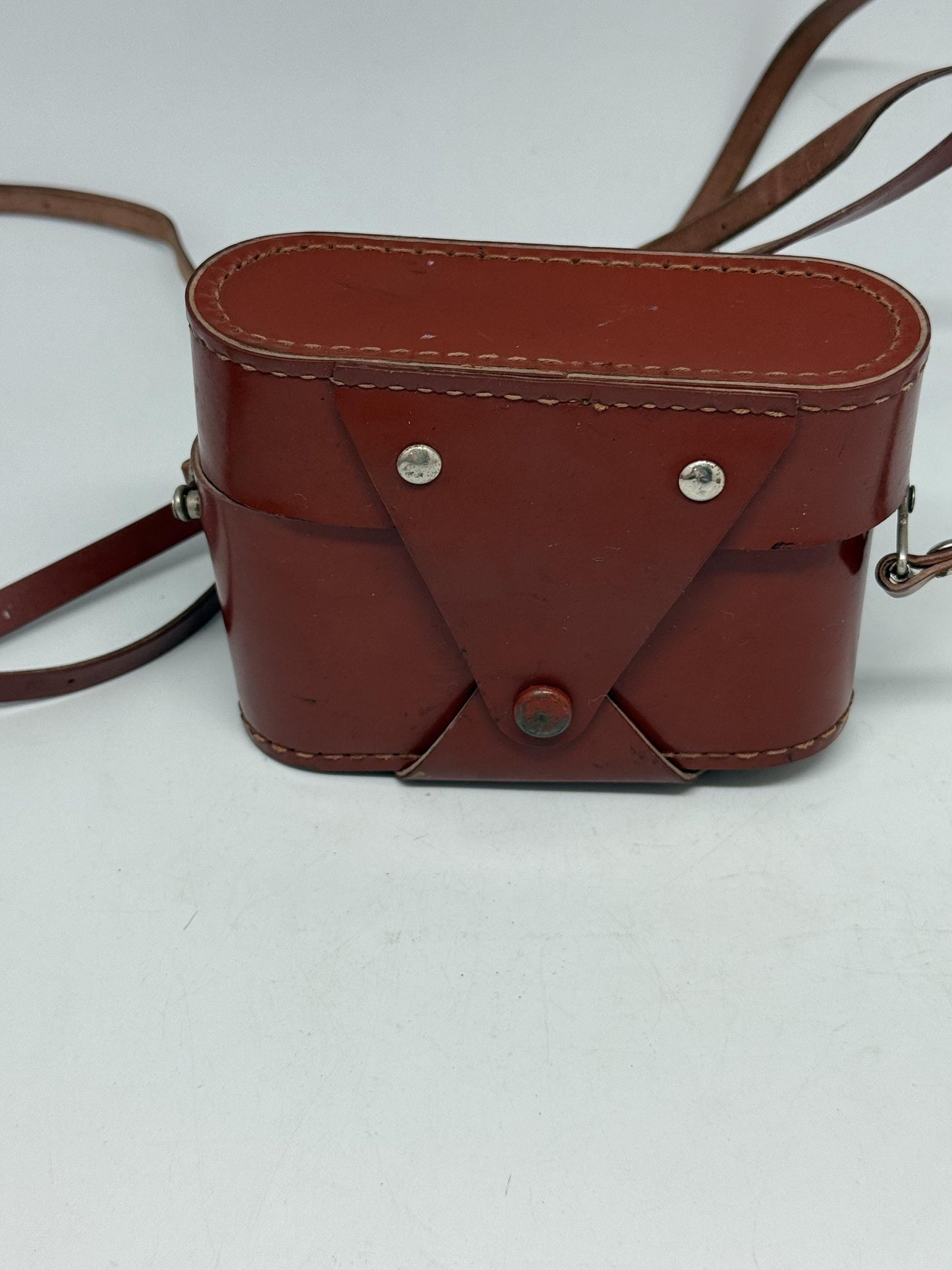 Vintage Film Camera with Carry Bag — detail