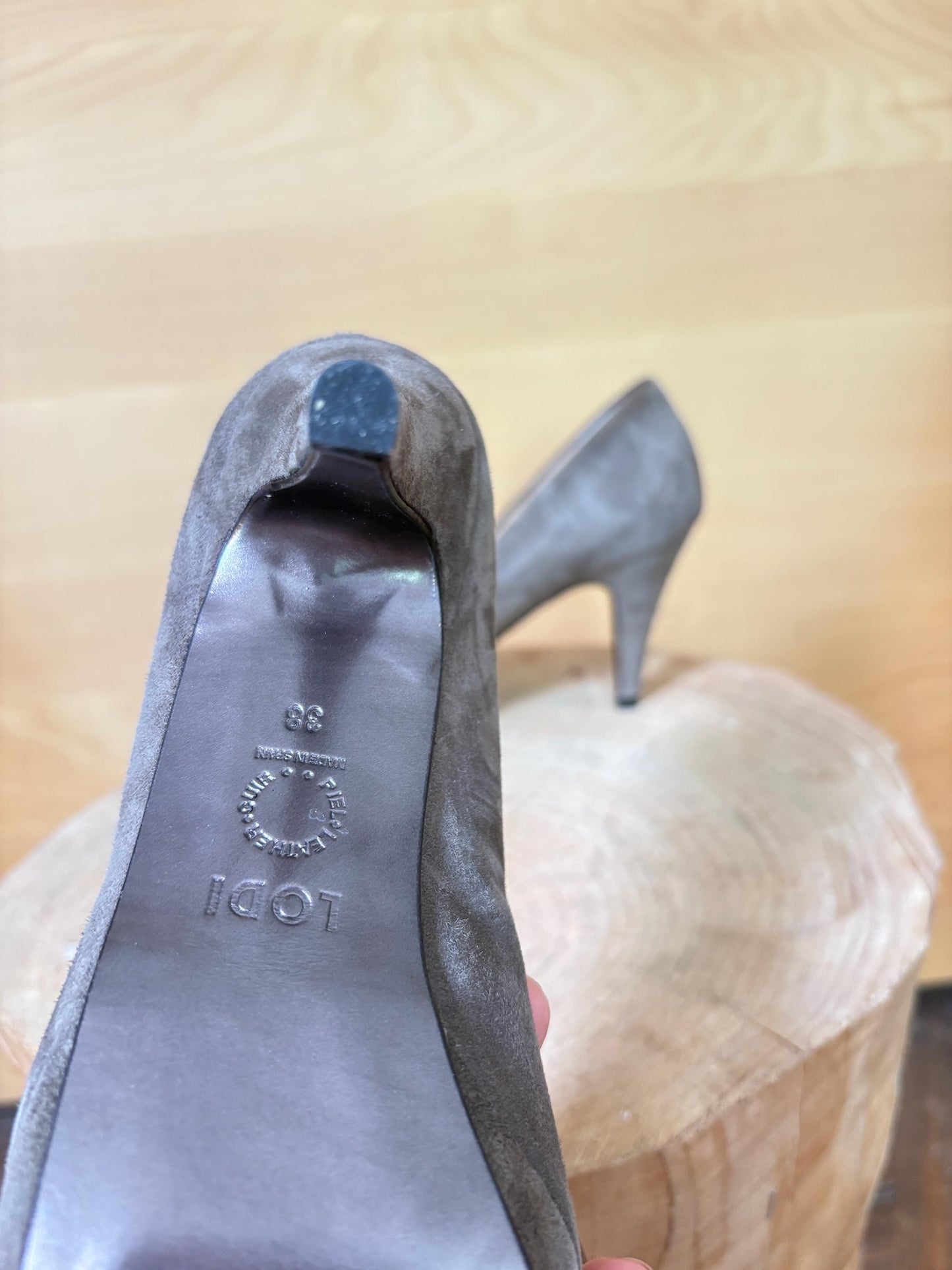 Brown Suede Leather Pumps Made in Spain — additional view 6