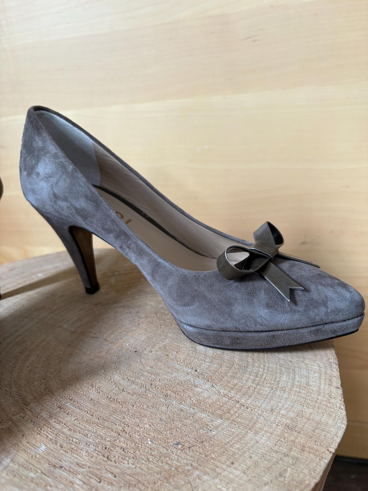 Lodi Suede Leather Pumps EU 38, Made in Spain, Designer Brown Heels, Pointed Toe, Platform Pumps, Elegant Women's Shoes