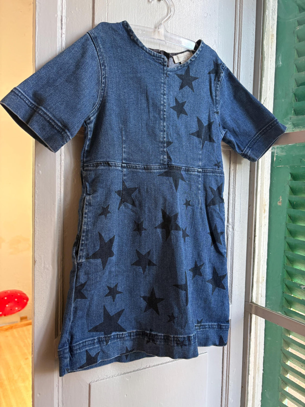 Stella McCartney Kids Star Print Denim Dress — fabric close-up