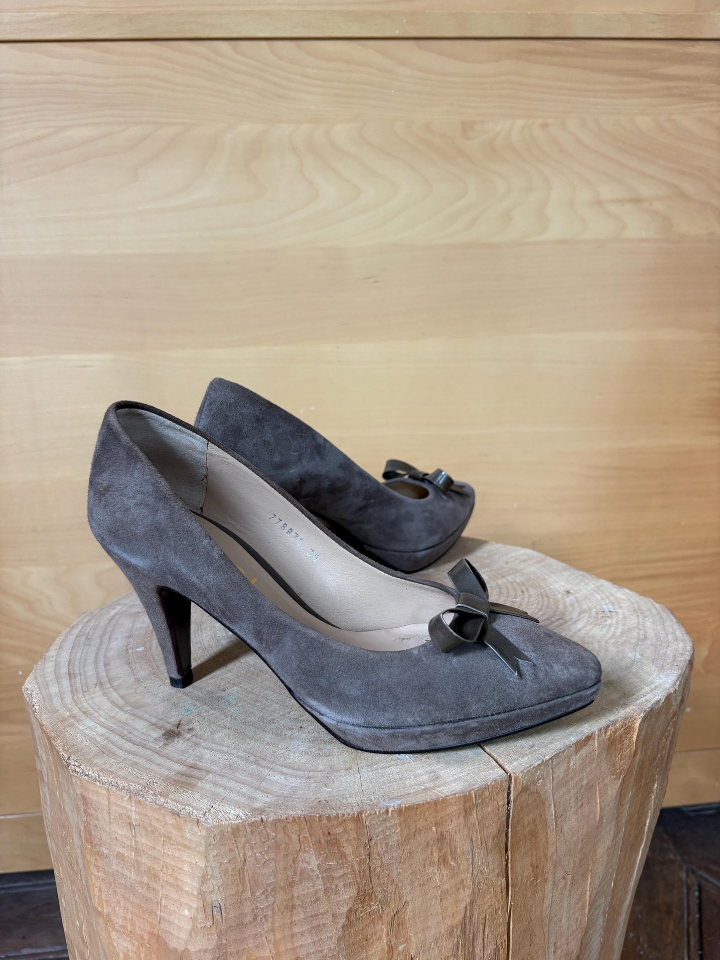 Lodi Suede Leather Pumps EU 38, Made in Spain, Designer Brown Heels, Pointed Toe, Platform Pumps, Elegant Women's Shoes