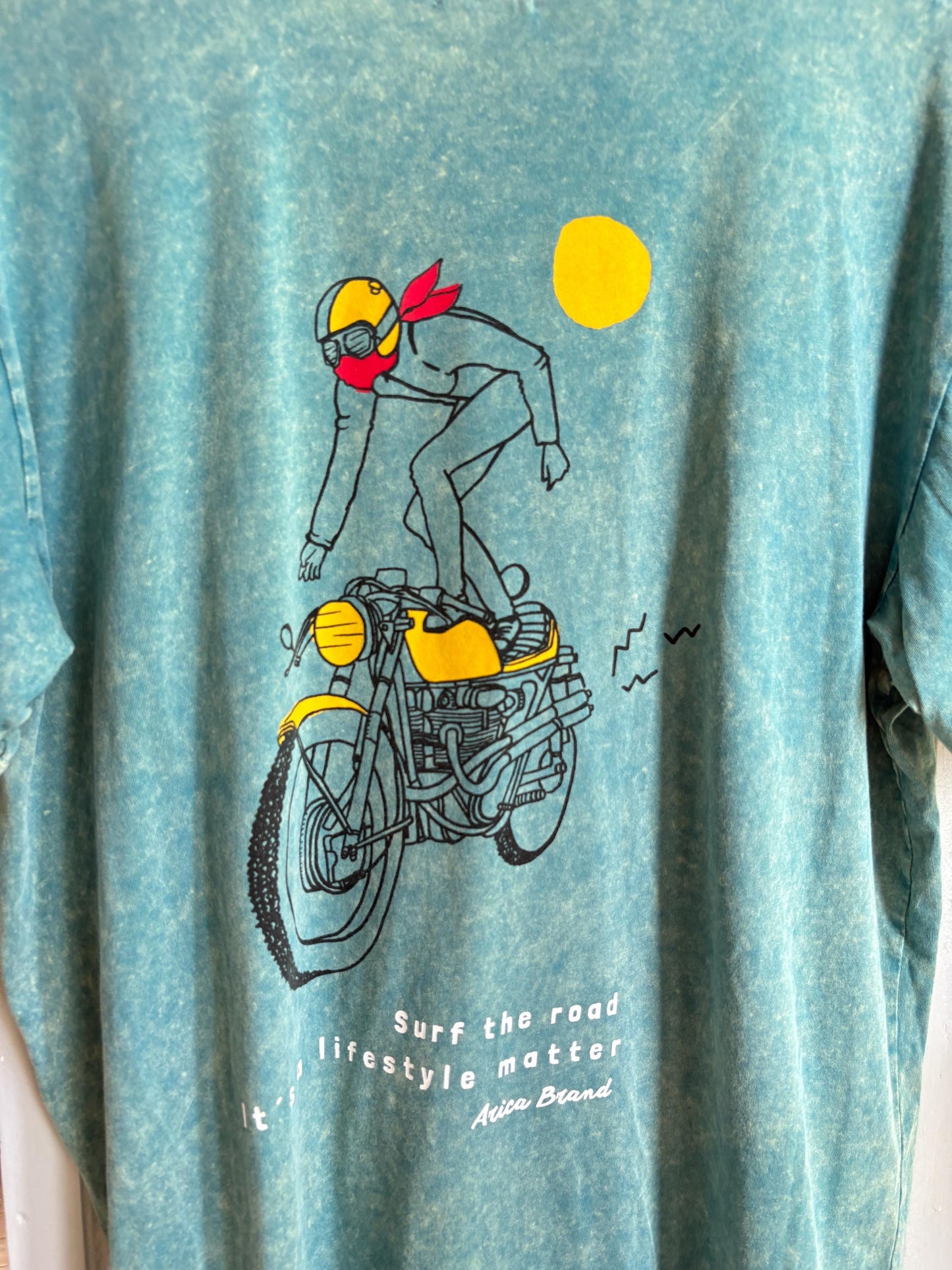 Vintage Cotton Surf Shirt - Men's Button-Up — additional view 5