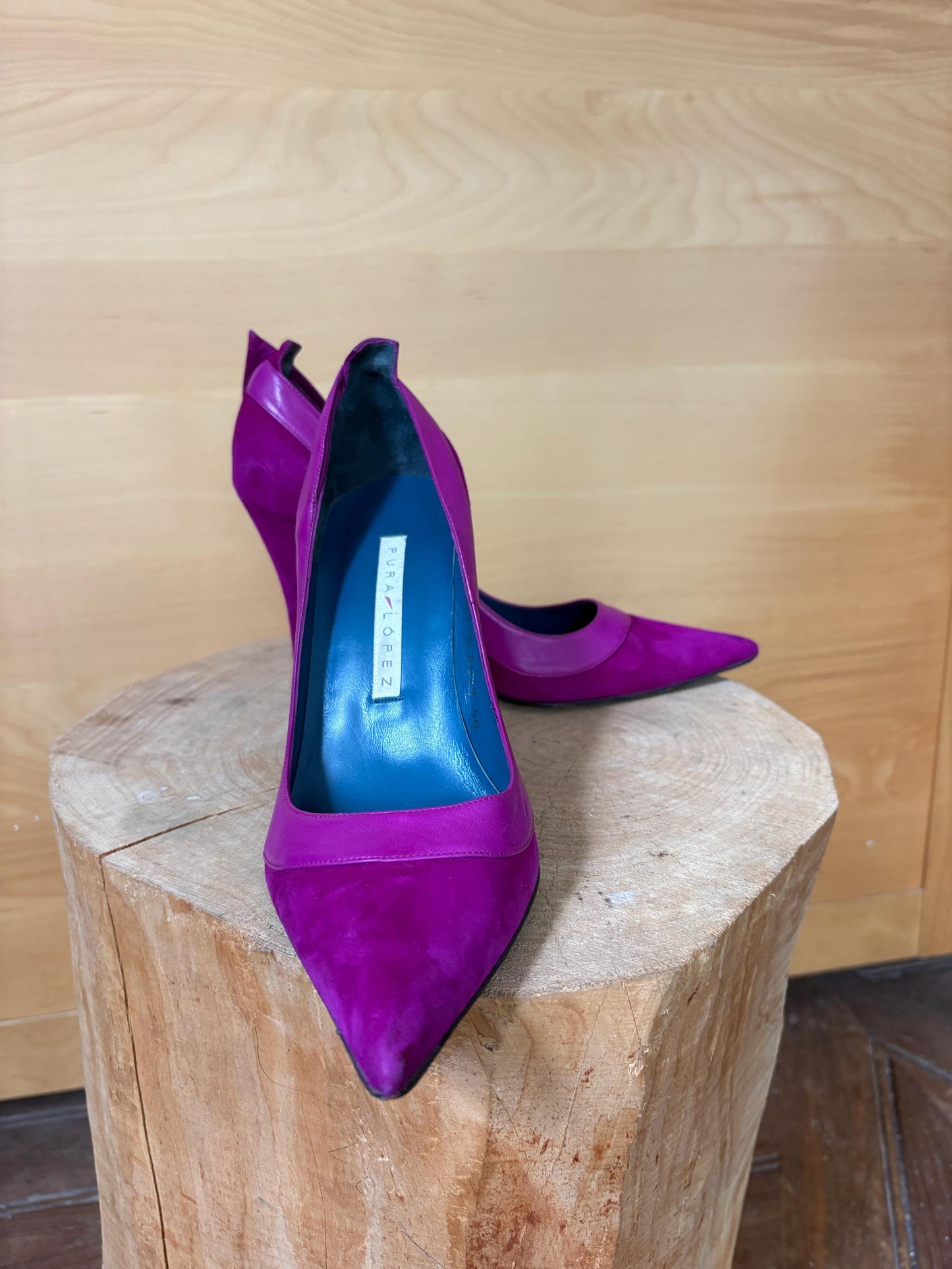 Luxury  Pura López Pink Suede Leather Heels EU 40, Designer Pumps Made in Spain, Fuchsia Stiletto Shoes