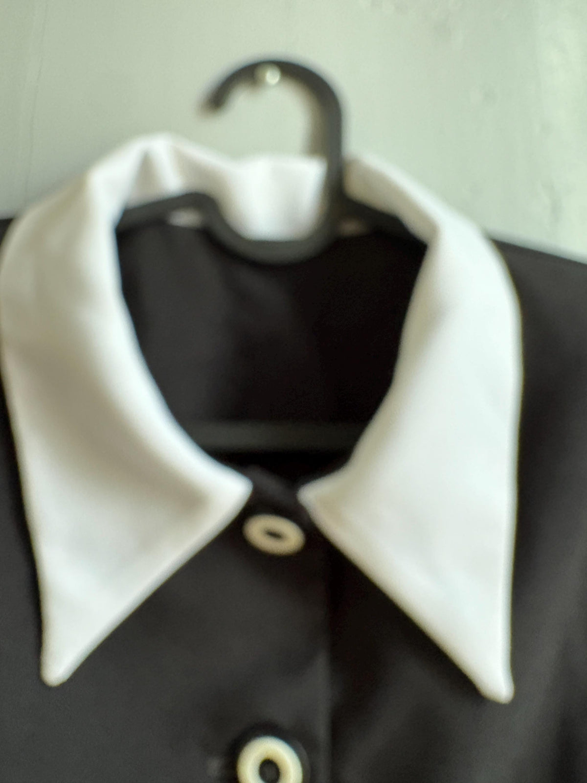 Vintage Cropped Mod Blouse, Black & White Retro Top, Padded Shoulders, Cropped Statement Blouse, Women's S