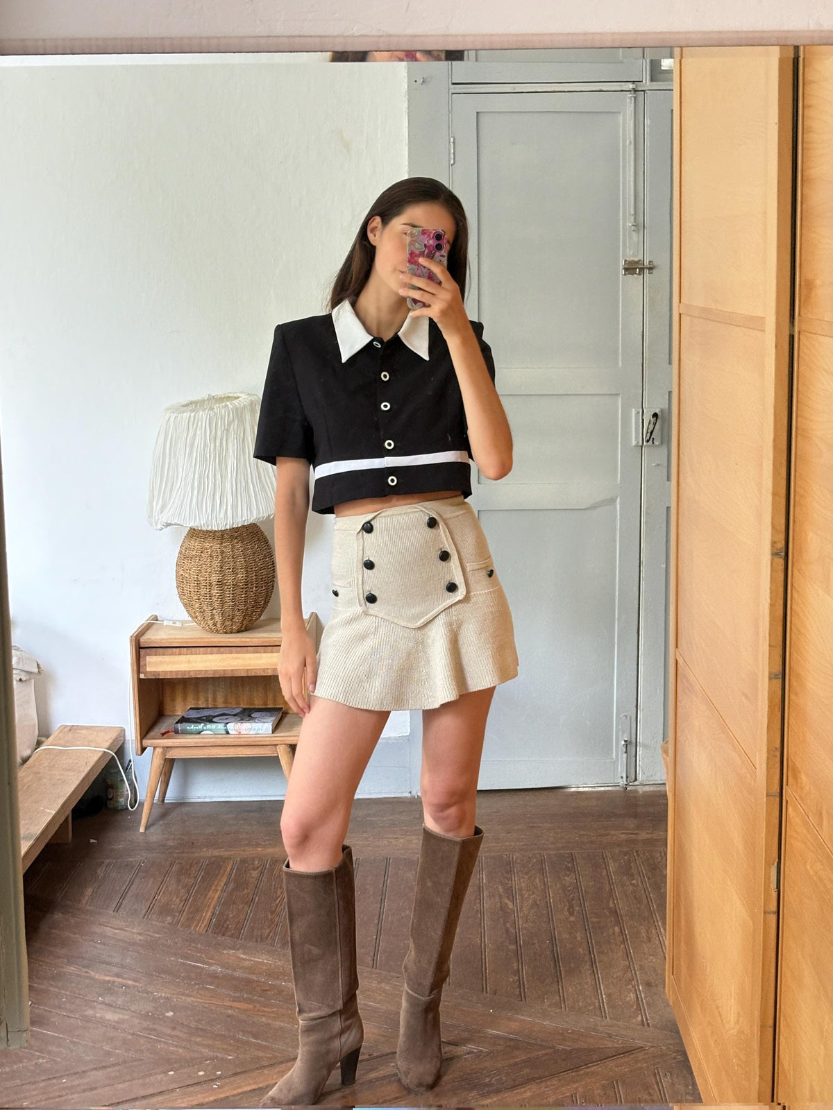 Vintage Cropped Mod Blouse, Black & White Retro Top, Padded Shoulders, Cropped Statement Blouse, Women's S