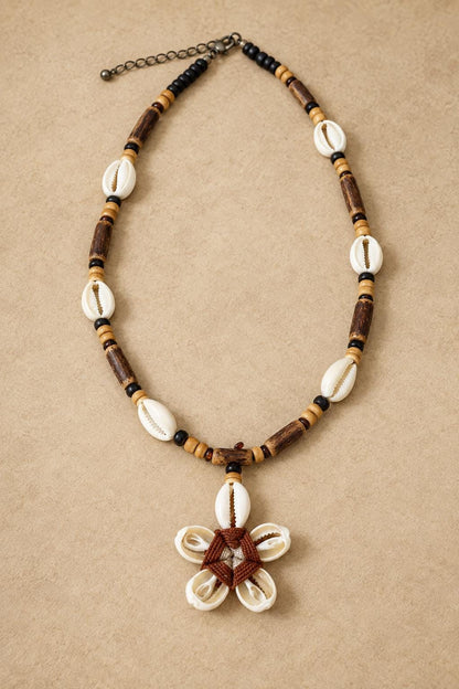 Vintage Cowrie Shell Necklace, Beach Boho Necklace, Hawaiian Style Shell Pendant, Surfer Jewelry, Festival Necklace, Unisex Summer Accessory