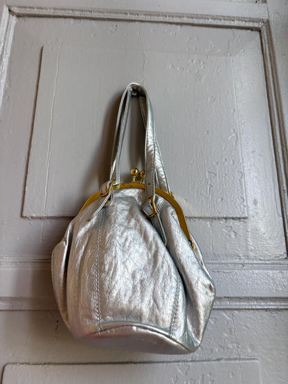 Vintage Silver Kiss Lock Handbag, Metallic Faux Leather Purse, Y2K Shoulder Bag, Retro Evening Bag, Small Women's Handbag