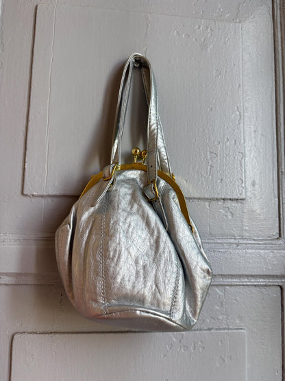 Vintage Silver Kiss Lock Handbag, Metallic Faux Leather Purse, Y2K Shoulder Bag, Retro Evening Bag, Small Women's Handbag