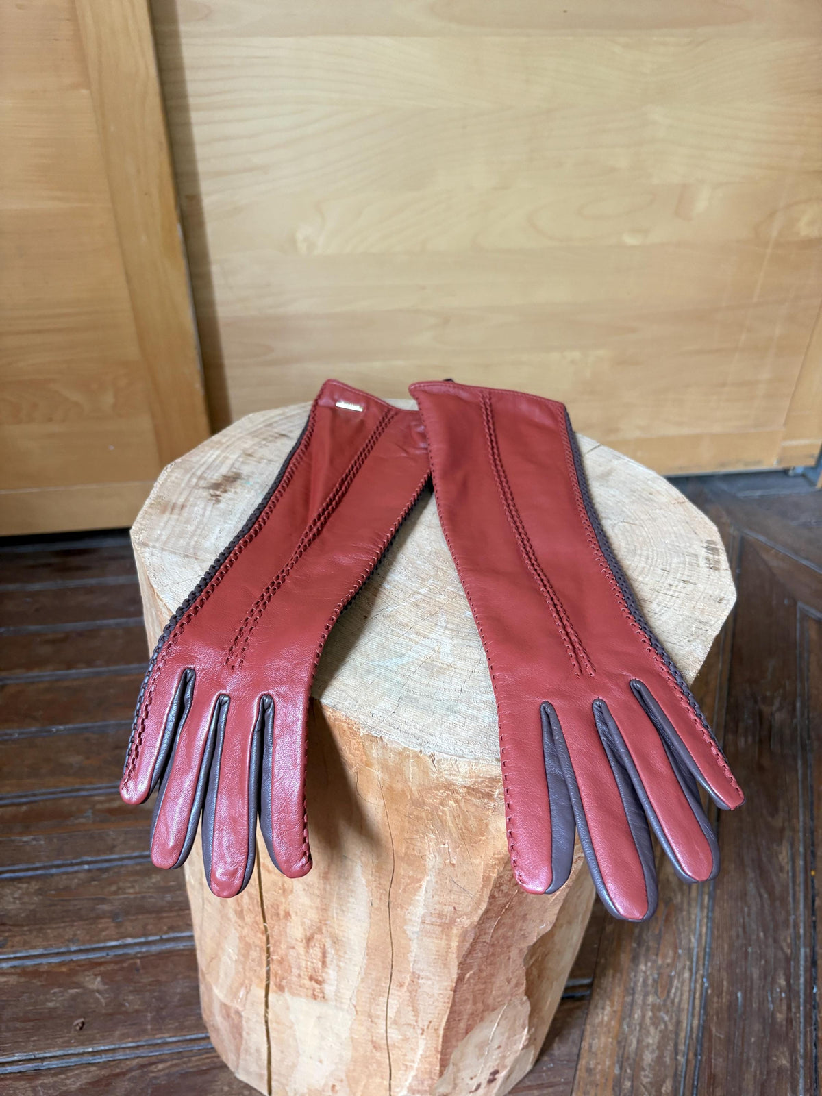 Vintage Long Leather Women's Gloves, Luxury Sheepskin Gloves, Opera Length winter Gloves,  Size M