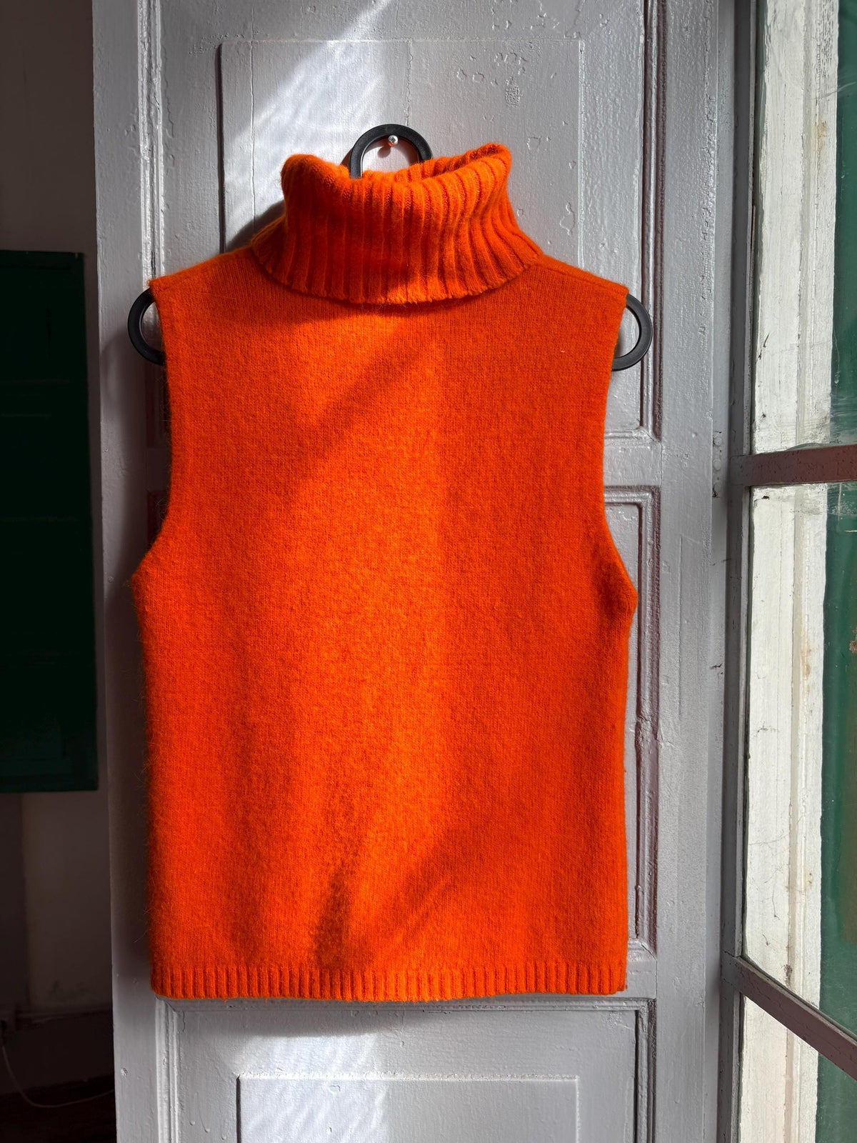 Y2K Orange Angora Turtleneck Tank Top, Soft Knit Sleeveless Sweater, Bright Pumpkin Orange Mock Neck Top, 2000s Minimalist Knit