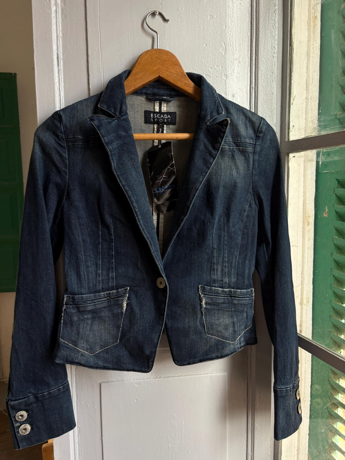Escada Sport Denim Blazer, Made in Italy Jacket, Dark Wash Cotton Blazer, Designer Denim Jacket, Fitted Y2K Blazer, Luxury Vintage