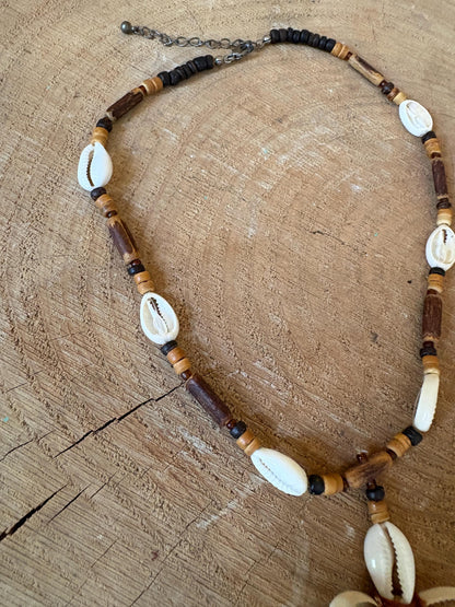 Vintage Cowrie Shell Necklace, Beach Boho Necklace, Hawaiian Style Shell Pendant, Surfer Jewelry, Festival Necklace, Unisex Summer Accessory