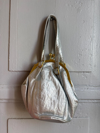 Vintage Silver Kiss Lock Handbag, Metallic Faux Leather Purse, Y2K Shoulder Bag, Retro Evening Bag, Small Women's Handbag