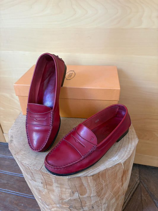 TOD'S Red Leather Loafers | Italian Luxury Penny Loafers | Cherry Red Driving Shoes | Quietly Expensive Energy | EU 36.5