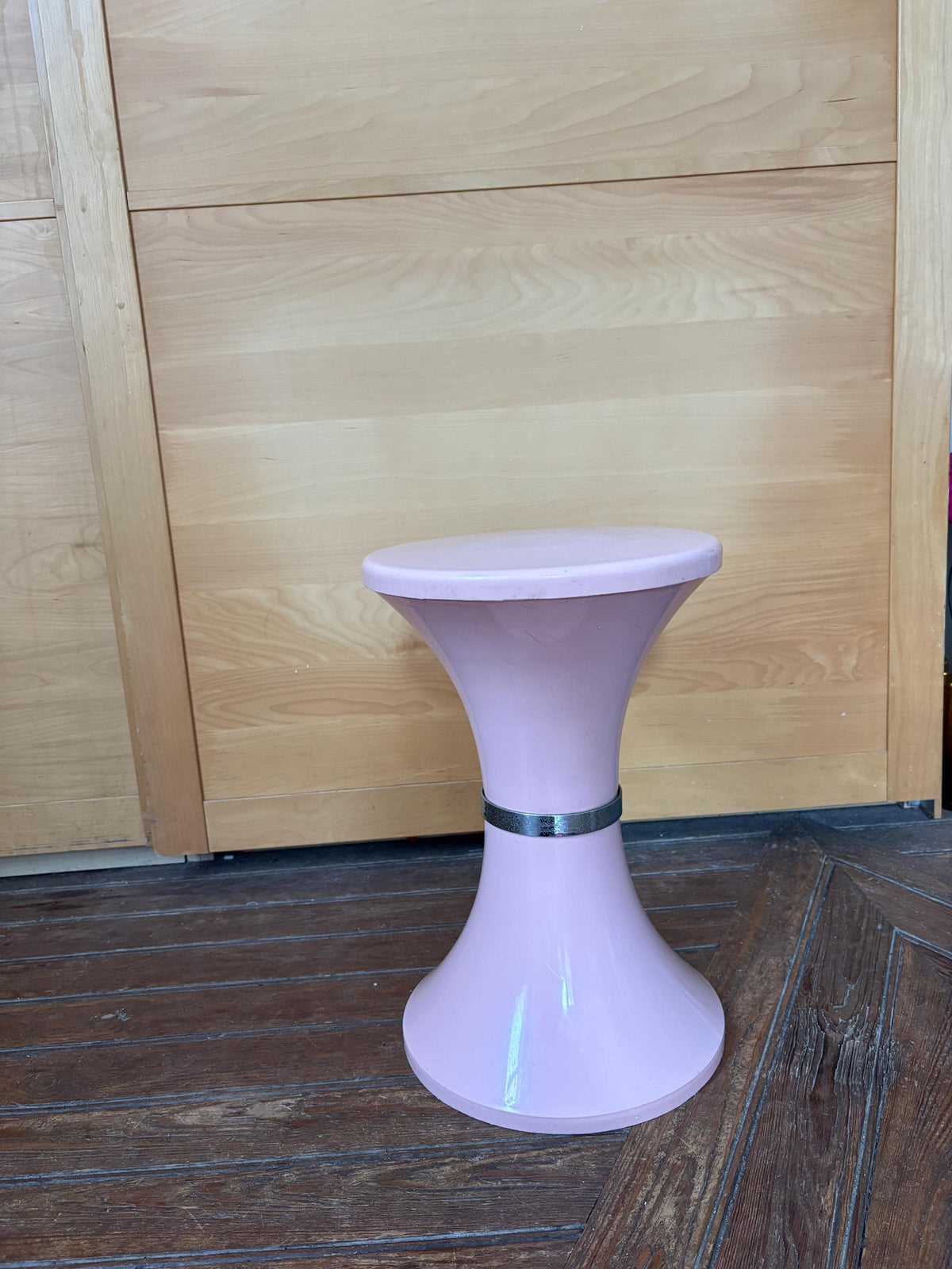 Vintage Pink Space Age Side Table | Retro Plastic Pedestal Table | Tam Tam Style Bedside Stand with Silver-Tone Trim