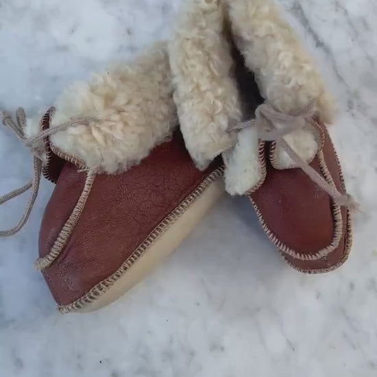 Baby Sheepskin Booties, Leather Wool Baby Shoes, Handmade Infant Winter Boots, Soft Sole Newborn Slippers, Warm Baby Moccasins