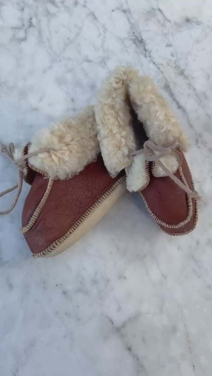 Baby Sheepskin Booties, Leather Wool Baby Shoes, Handmade Infant Winter Boots, Soft Sole Newborn Slippers, Warm Baby Moccasins