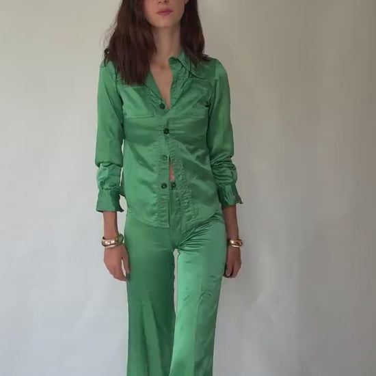 Vintage-inspired handmade green blouse and pant set, 100% cotton, fitted blouse button closure, retro 70s elegance, US S, casual chic
