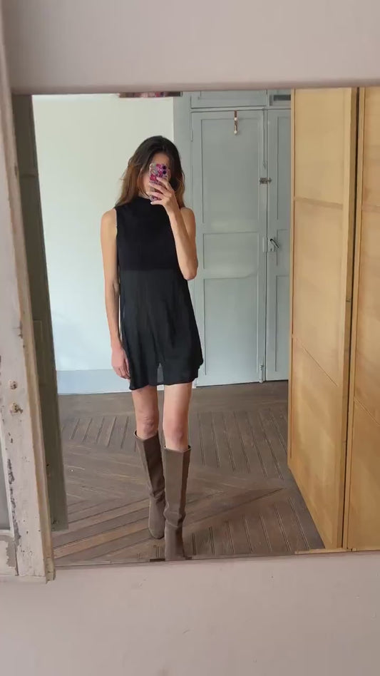 Black Sarah Pacini Turtleneck Tunic Top – Minimalist High Neck Wool Blend