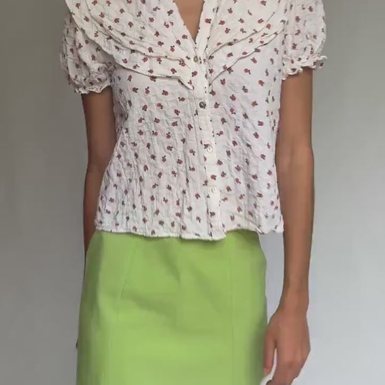 Vintage floral cotton blouse – ruffled collar puff sleeve top with cherry print – button up shirt – no tag – best for XS–S fit