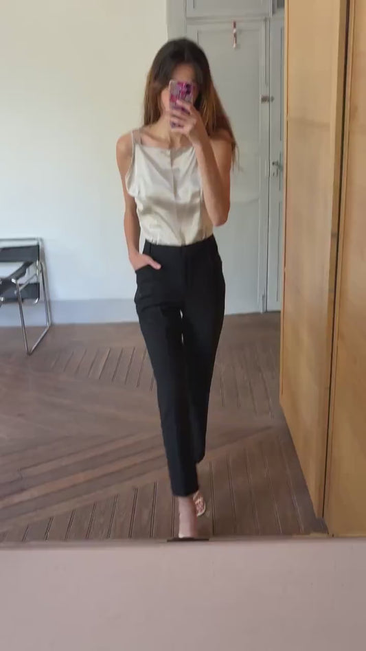 Vintage woman trousers by Jones, Black tailored luxury fit minimalist pants, Dark Academia aesthetic, size S