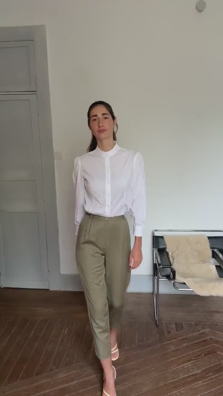 Vintage Italian Wool Trousers – Green Pleated High Waist Pants, Light Academia Workwear, 100% Wool, Made in Italy, Size XS - S