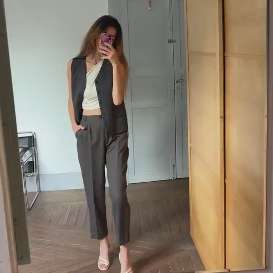 Italian design vintage wool black gilet, Basic grey striped dark academia aesthetic clothing, Cute oversized loose fit school girl uniform