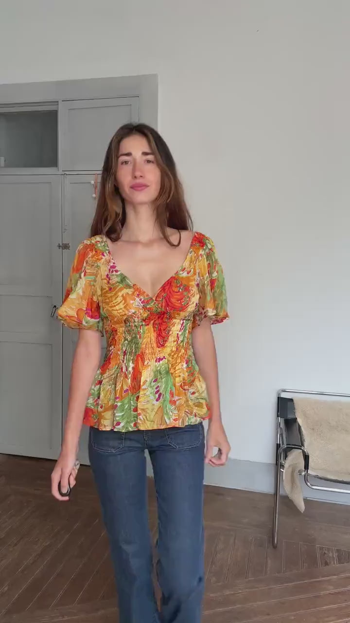 Vintage silk summer blouse – 100% silk floral print top with flutter sleeves, dreamy feminine lightweight fit, bright boho top