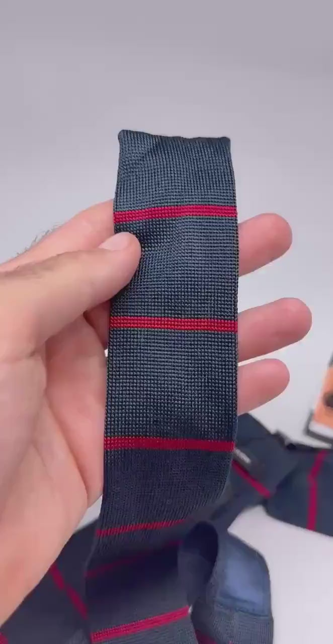 Vintage Hugo Boss tie, navy red striped, 100% silk, made in italy, tailored collection, elegant style, formal office wear