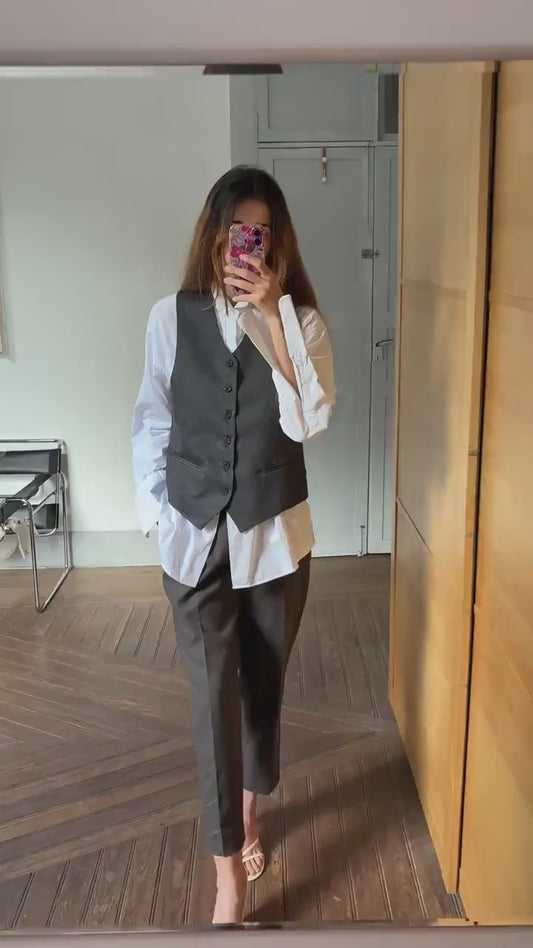 Vintage grey button down gilet, Dark academia style grey classic fit waistcoat, Formal clothing, Cute school girl uniform, K-pop aesthetic