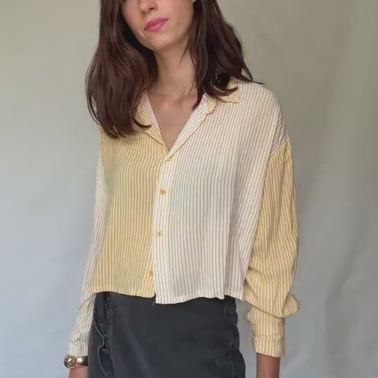 Vintage Inspired Cotton Striped Shirt in Light Academic Style - Flattering Small US Size with Button-Down Front