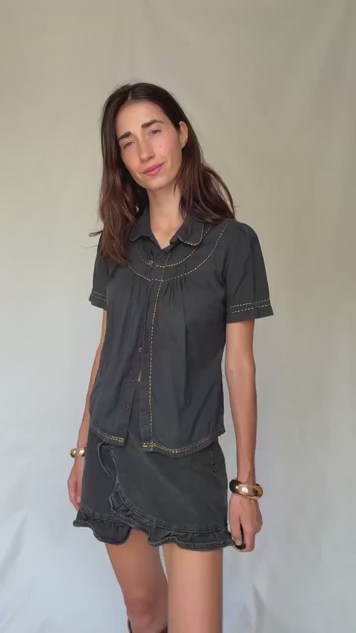 Dark academia puff sleeve blouse US M – 100% cotton black short sleeve top with contrast stitching and peter pan collar, Spanish vintage