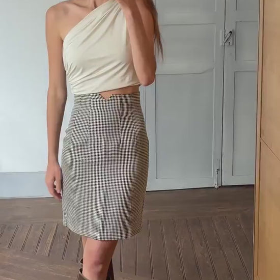 Vintage High-Waist Houndstooth Skirt, Luxury feminine pencil skirt, Parisian Chic high rise mini skirt
