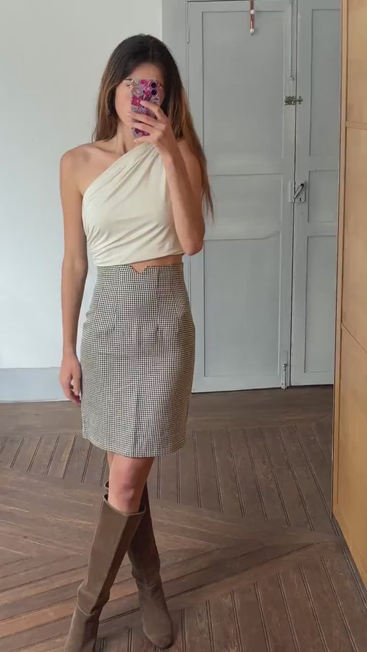 Vintage High-Waist Houndstooth Skirt, Luxury feminine pencil skirt, Parisian Chic high rise mini skirt