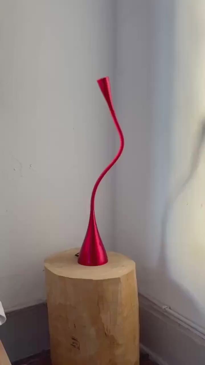 Sculptural red wavy table lamp with flexible neck, touch switch, modern space-age vibe, bold statement lighting, sturdy vintage build