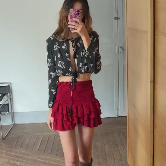 Vintage floral tie-front blouse, boho cropped top, romantic dark academia aesthetic, feminine retro long-sleeve shirt, festival fairycore