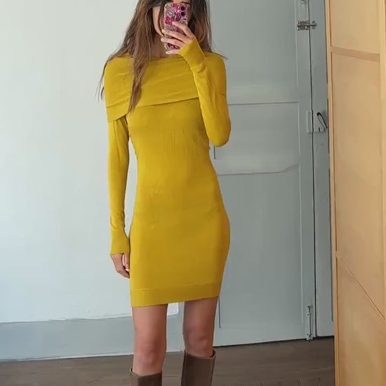 Vintage yellow Guess by Marciano dress stretchy curve-hugging bodycon long sleeve, Size S