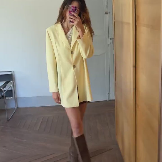 Vintage Light Pastel Yellow Blazer, Unique Button Detail, Longline Structured Jacket, 80s Power Suit Aesthetic, Size M-L