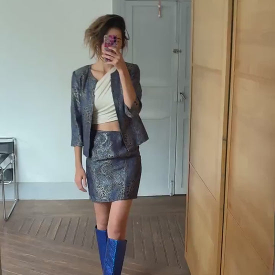 Vintage Alain Manoukian Skirt and Jacket Set – 90s Blue Metallic Paisley feminine suit set, Y2K aesthetic retro outfit