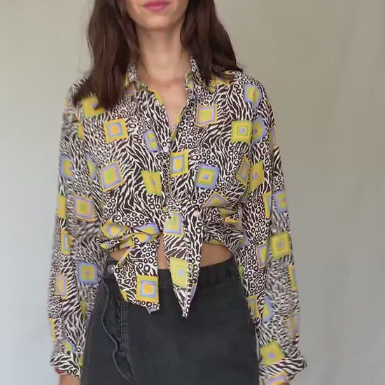 Retro 70s Vintage Blouse with Geometric Animal Print Style M - Bohemian Chic Inspired - summery blouse, very flowy, abstract print