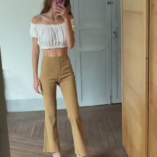 Vintage 70s Flared Pants – High-Waisted Mustard Yellow Trousers – Retro Bunch Trendwear Statement Piece