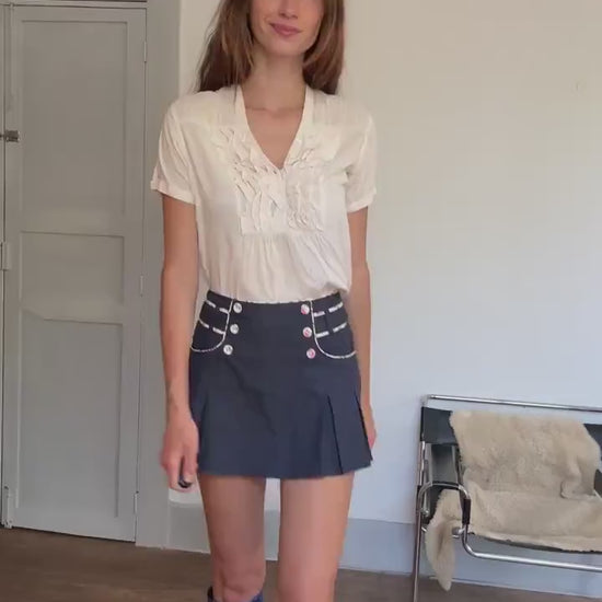 Romantic vintage ruffle blouse in 100% cotton – soft cream, dark academia aesthetic, cottagecore vibes