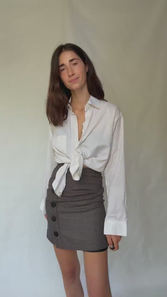 Alvo white button, up shirt, cotton feel, classic fit, button front, chest pocket detail, minimalist, US L, versatile casual or formal wear