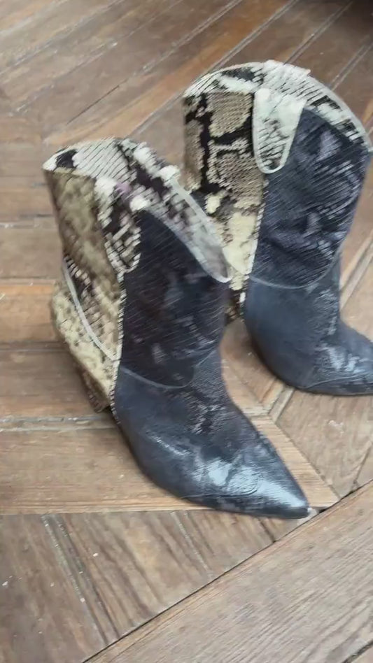 Essentiel Antwerp Designer Shoes, SizeEU 39, Snakeskin Ankle Boots, Cowboy Style heels