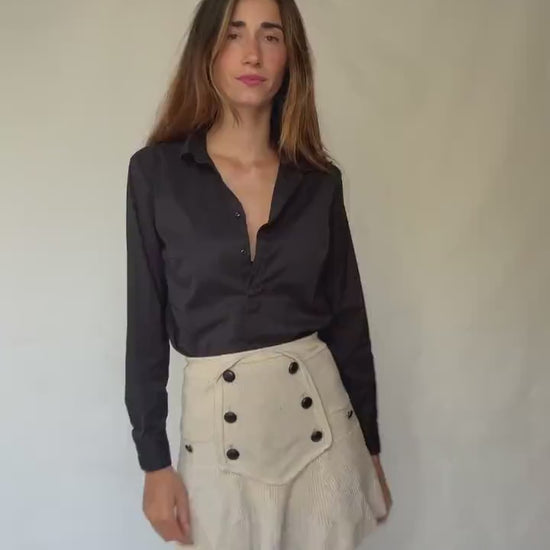 Preppy black button-up cotton-feel Benneton shirt with darted waist | Classic collared blouse | US M fit – fitted smart casual style