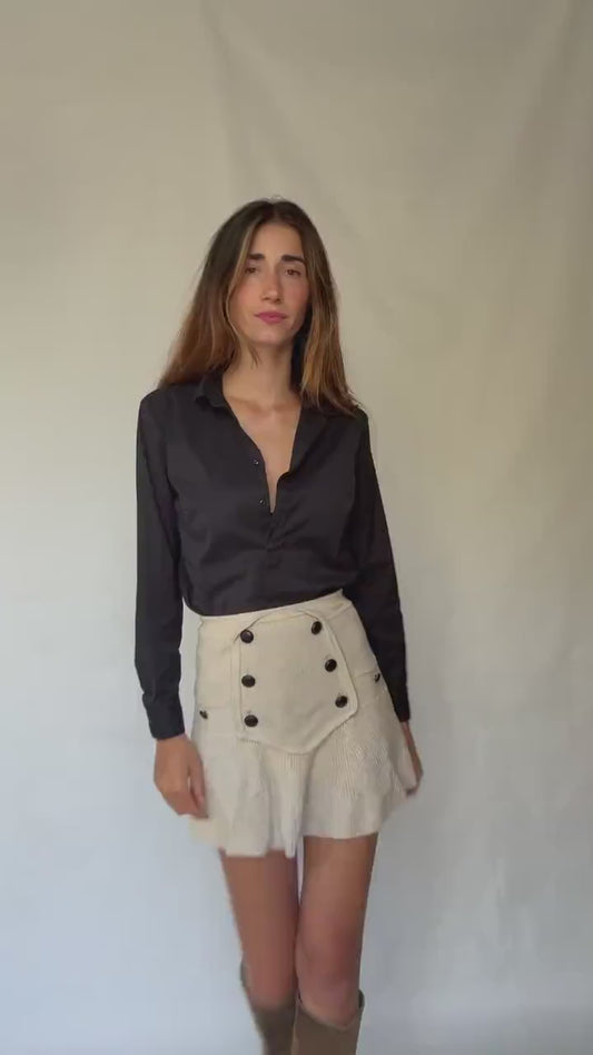 Preppy black button-up cotton-feel Benneton shirt with darted waist | Classic collared blouse | US M fit – fitted smart casual style