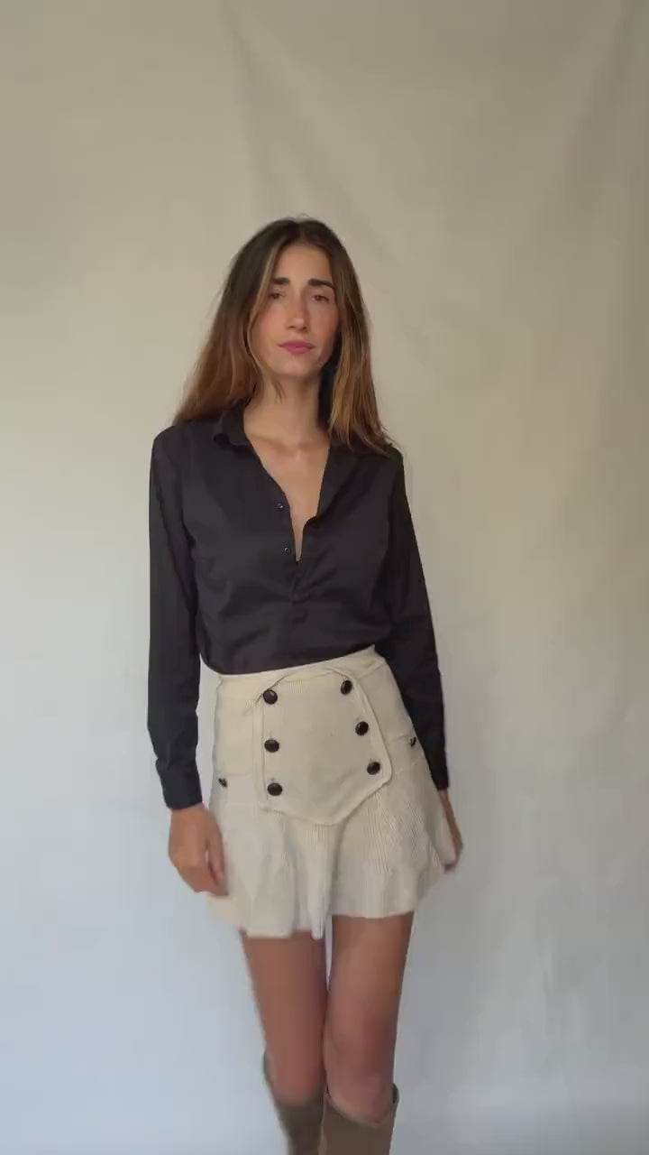 Preppy black button-up cotton-feel Benneton shirt with darted waist | Classic collared blouse | US M fit – fitted smart casual style