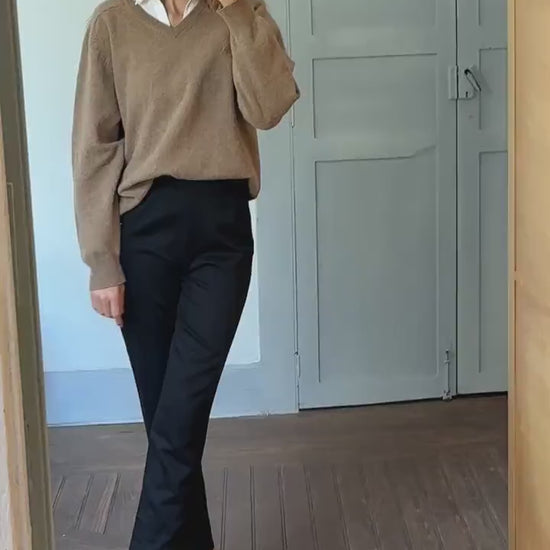 Light academia vintage brown pullover, 100 % lambs wool winter sweater, Cozy tan autumn knit, Size M